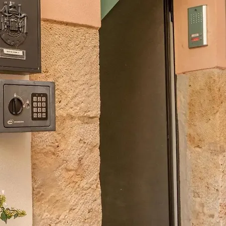 Martini 11 فندق مبيت وإفطار ألتامورا